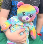 My autistic son left his emotional support bear at the arcades