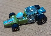 7cm toy car found on the floor next to the traffic lights near the Natural Histo