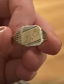 Ring of sentimental value, lost in Leicester Square / Soho region. Not of moneta