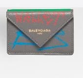 I lost my wallet on the street near leicester square. It is a grey balenciaga mi