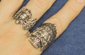 I've lost small transparent pocket with USB-flash and 2 silver rings. Rings are 