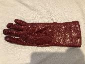 Hi, I’ve lost one of my red gloves on the 205. It has sentimental value as it’s