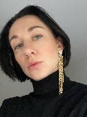 Earring gold colour