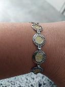 I lost my bracelet last Sunday. My friend still saw me wearing it in Golders Hil