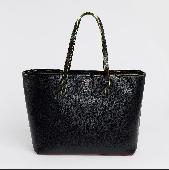 On the early hours of Sunday 2nd June 2024, I had lost my black Kurt Geiger bag 