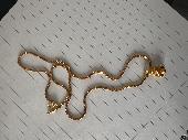 gold chain with gold pendant 